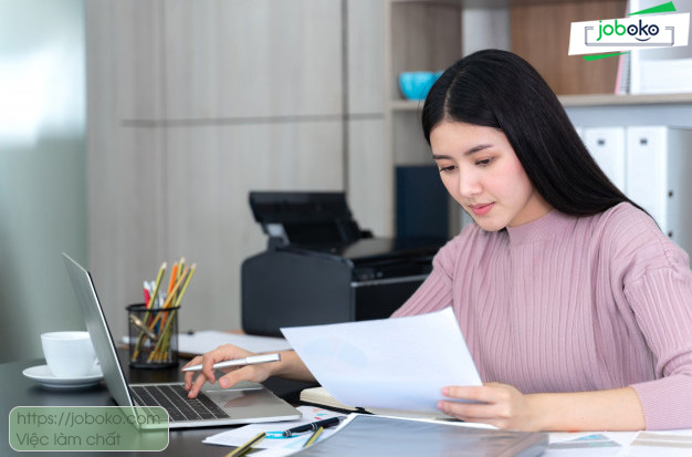 nhan vien kinh doanh bat dong san moi vao nghe