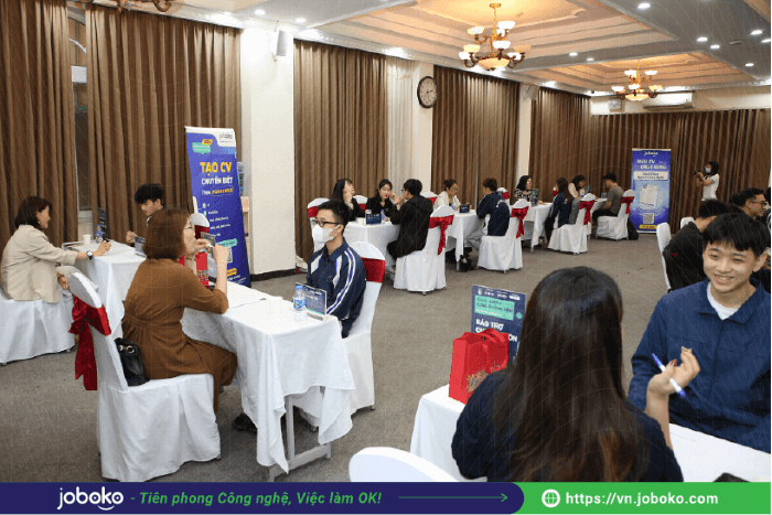 uet job fair 2024 ngay hoi viec lam